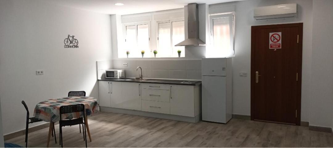The Train Office Estudio 01 Аликанте Екстериор снимка
